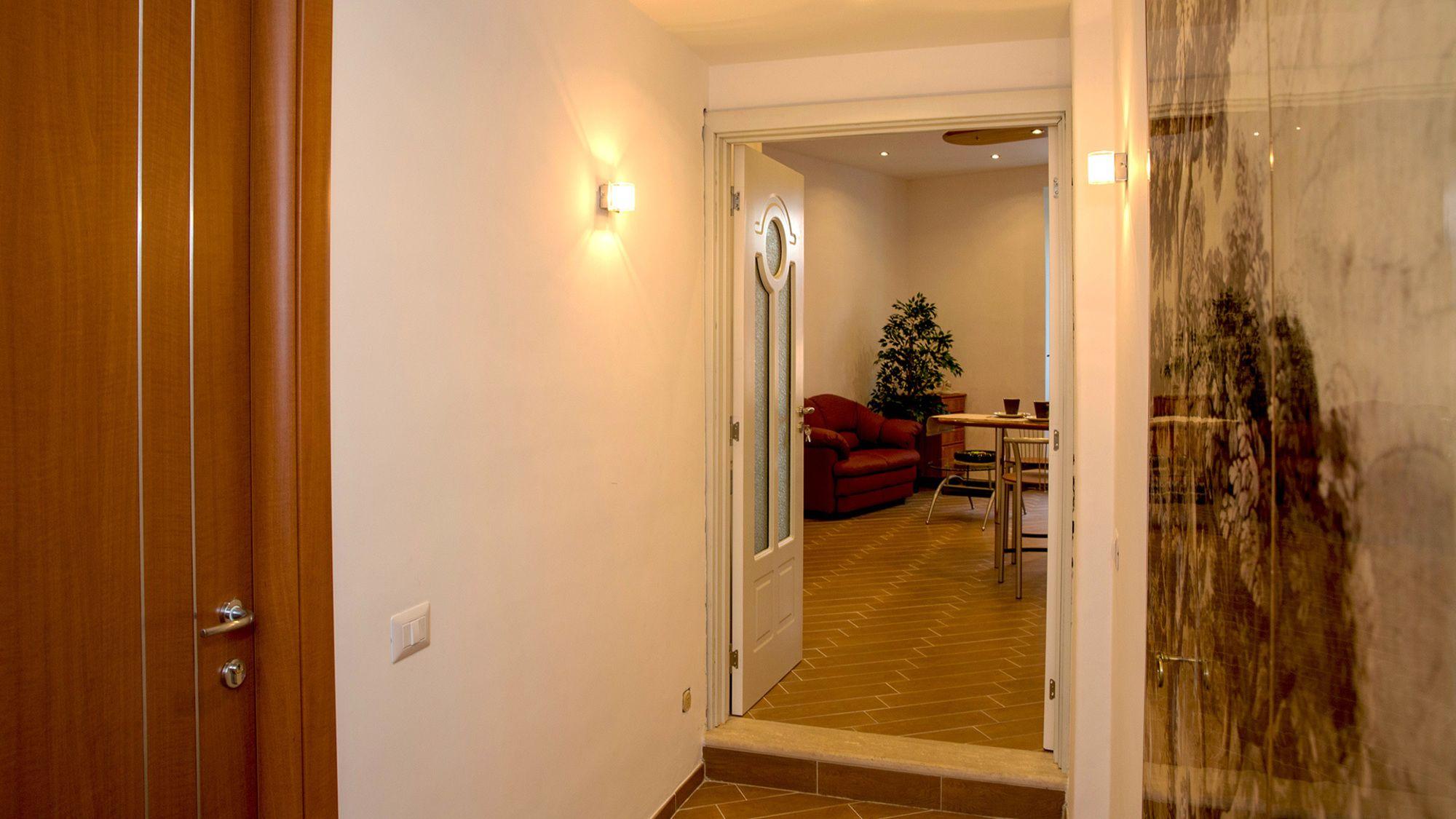 Miclad Colosseum Guest House Roma Exterior foto