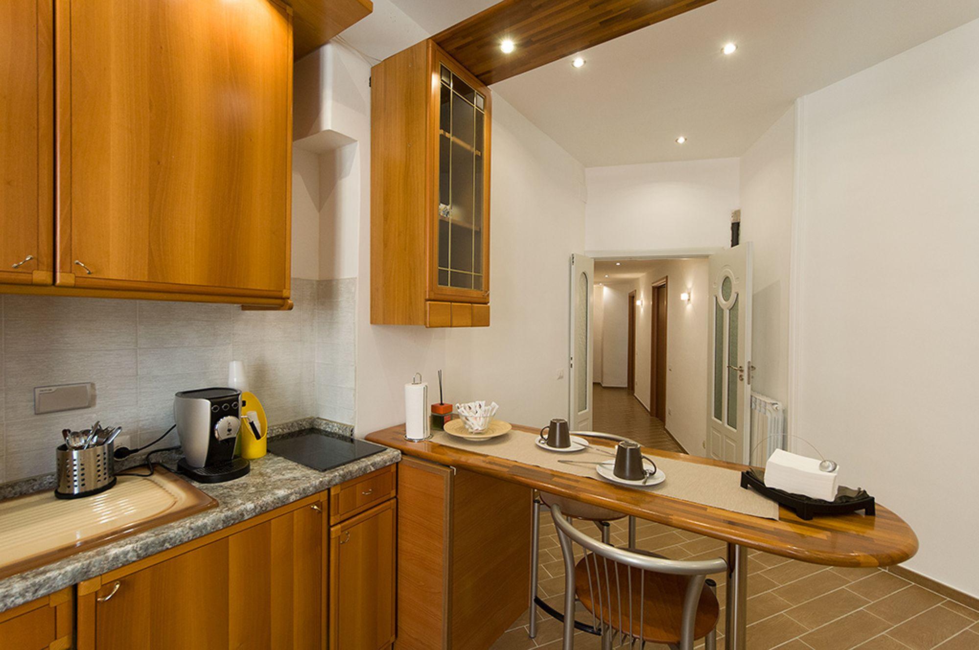 Miclad Colosseum Guest House Roma Exterior foto