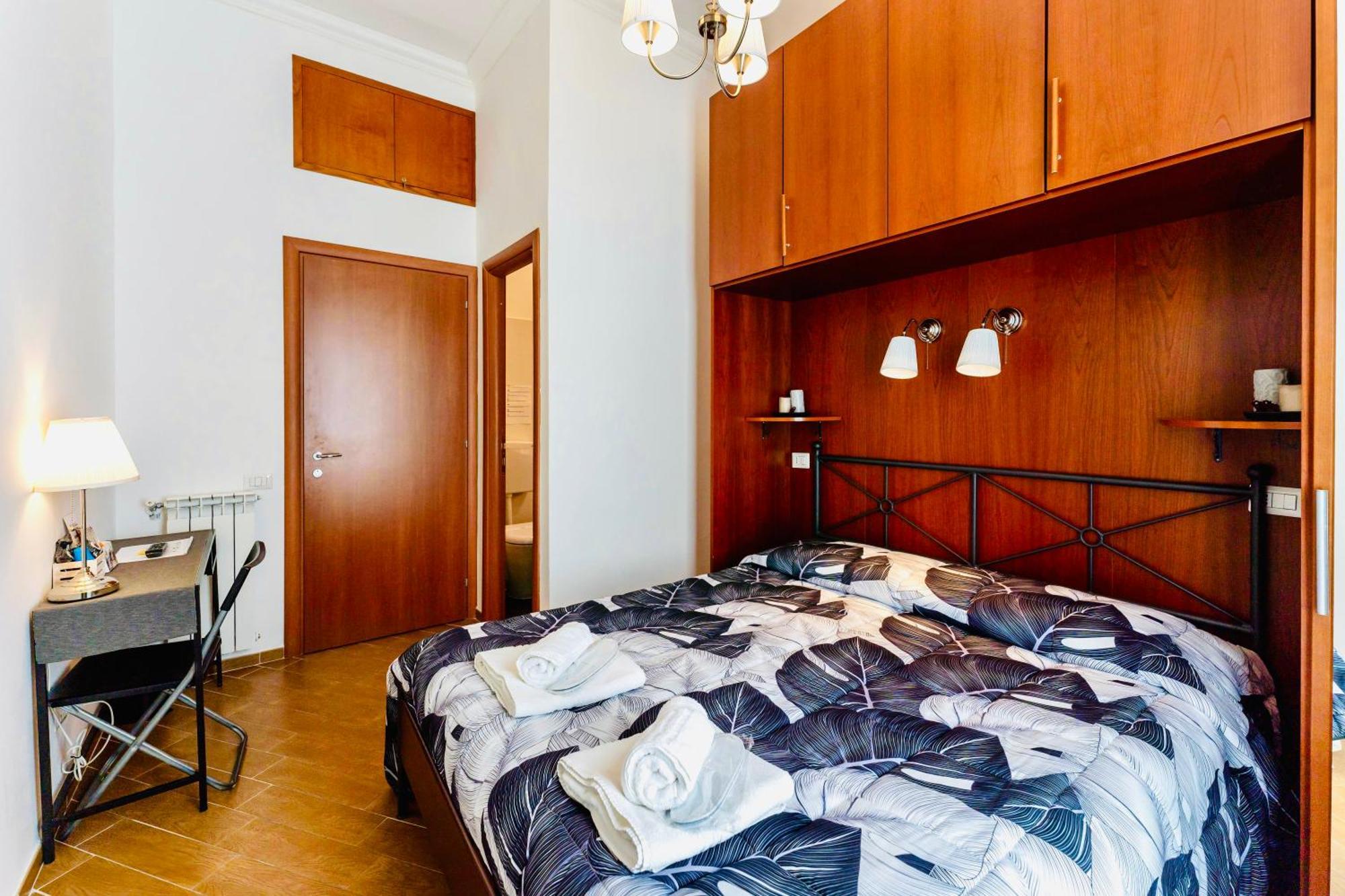 Miclad Colosseum Guest House Roma Exterior foto