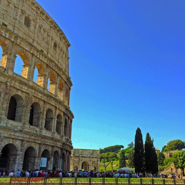 Miclad Colosseum Guest House Roma Exterior foto