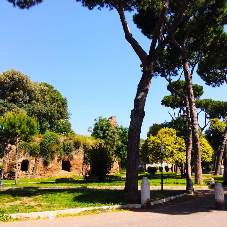 Miclad Colosseum Guest House Roma Exterior foto