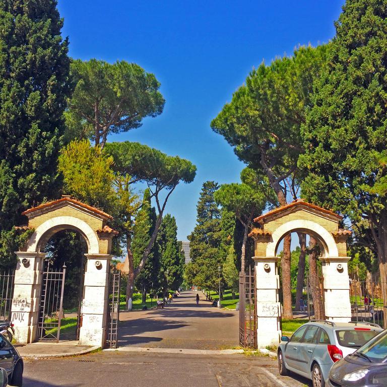 Miclad Colosseum Guest House Roma Exterior foto